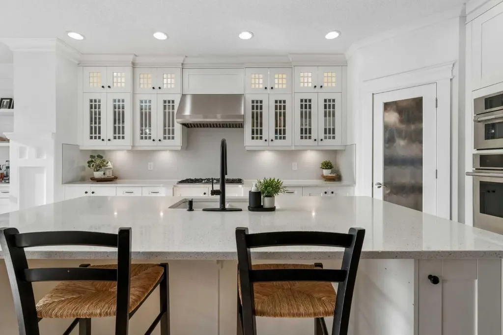 161 Mahogany Square SE Calgary AB T3M 0T1