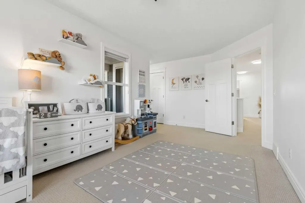161 Mahogany Square SE Calgary AB T3M 0T1