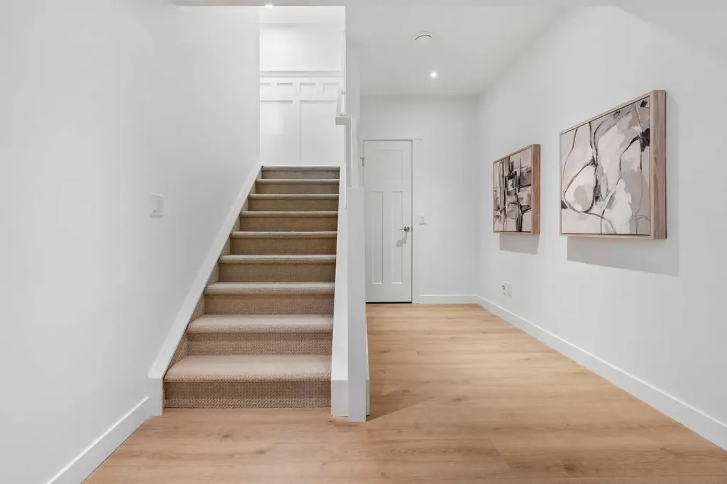 161 Mahogany Square SE Calgary AB T3M 0T1