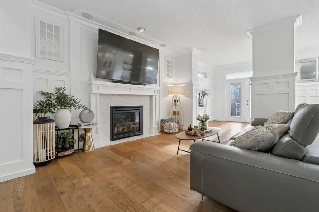 161 Mahogany Square SE Calgary AB T3M 0T1
