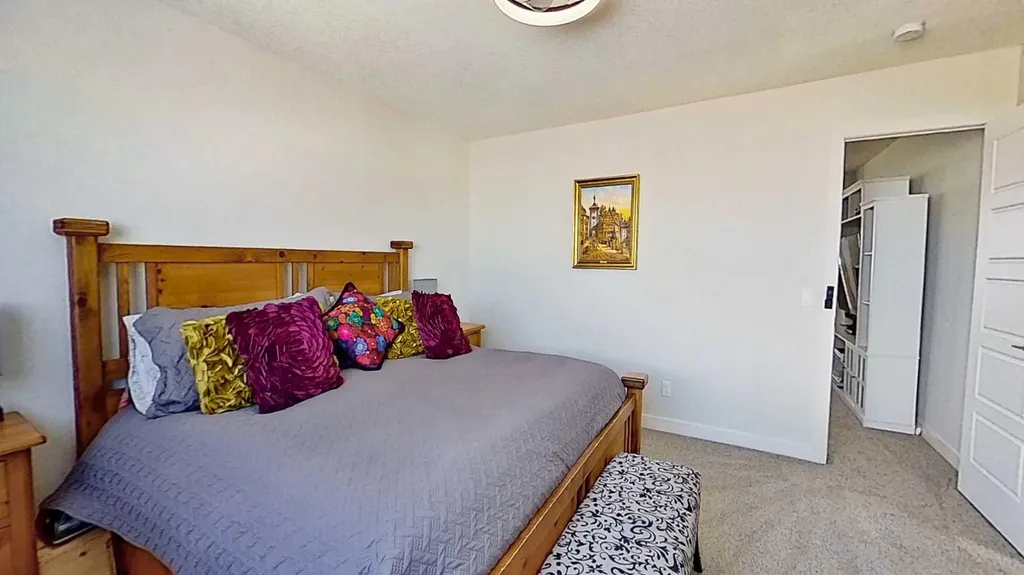 163 Sundown Crescent Cochrane AB T4C2A6