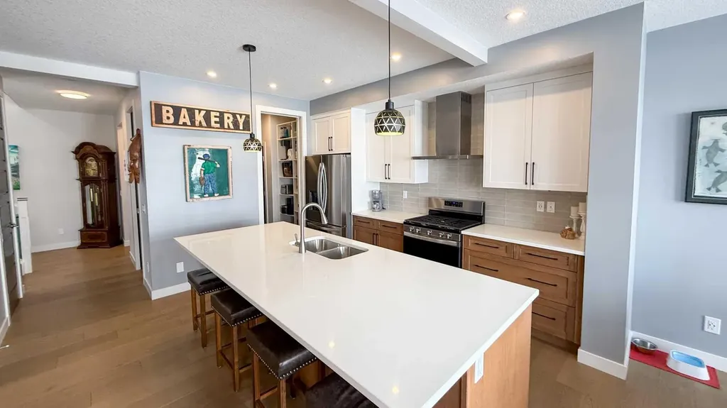 163 Sundown Crescent Cochrane AB T4C2A6