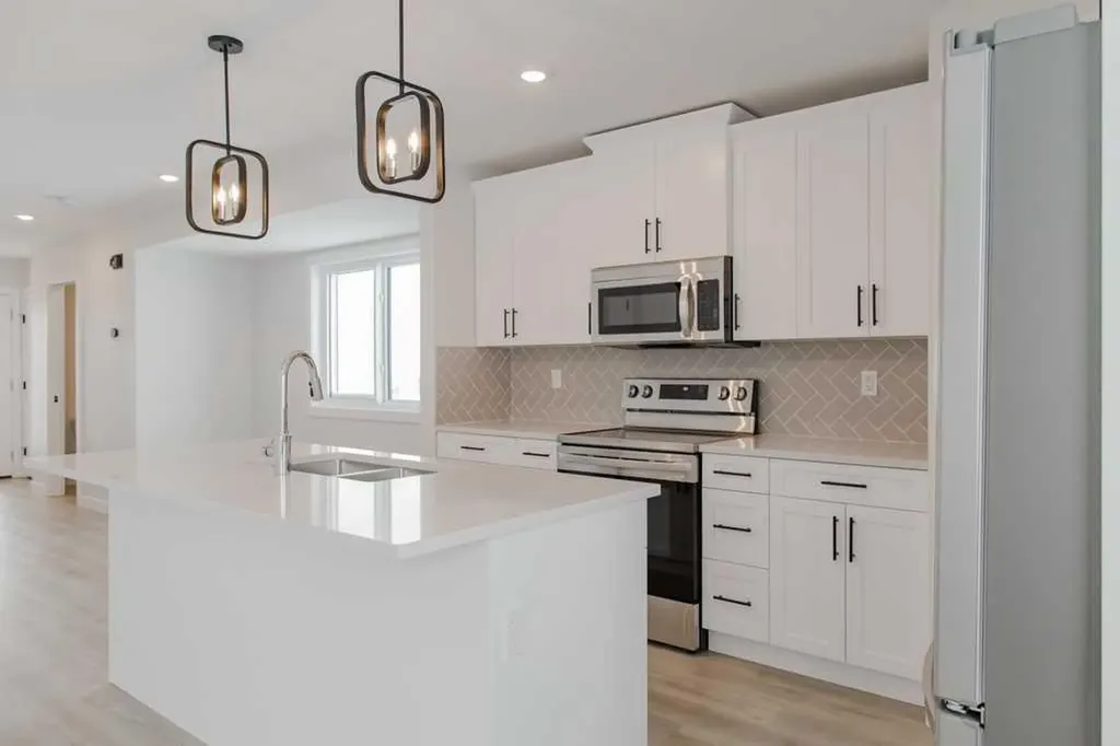 11415 95 Street Clairmont AB T8X 0W9