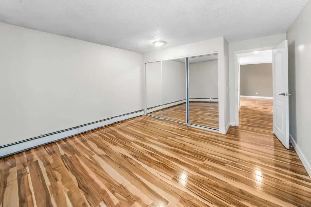 1915 26 Street SW Calgary AB T3E 2A2