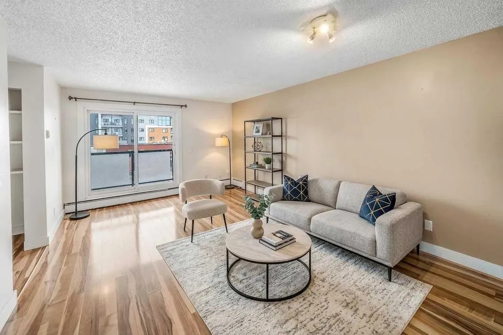 1915 26 Street SW Calgary AB T3E 2A2