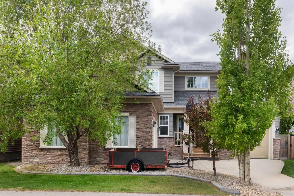 729 Canoe Avenue SW Airdrie AB t4b 3k5