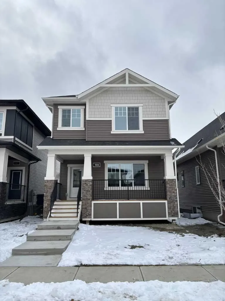 941 Reynolds Lane Airdrie AB T4B 5L7