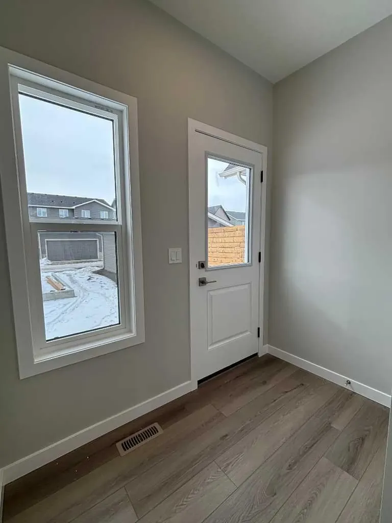 941 Reynolds Lane Airdrie AB T4B 5L7