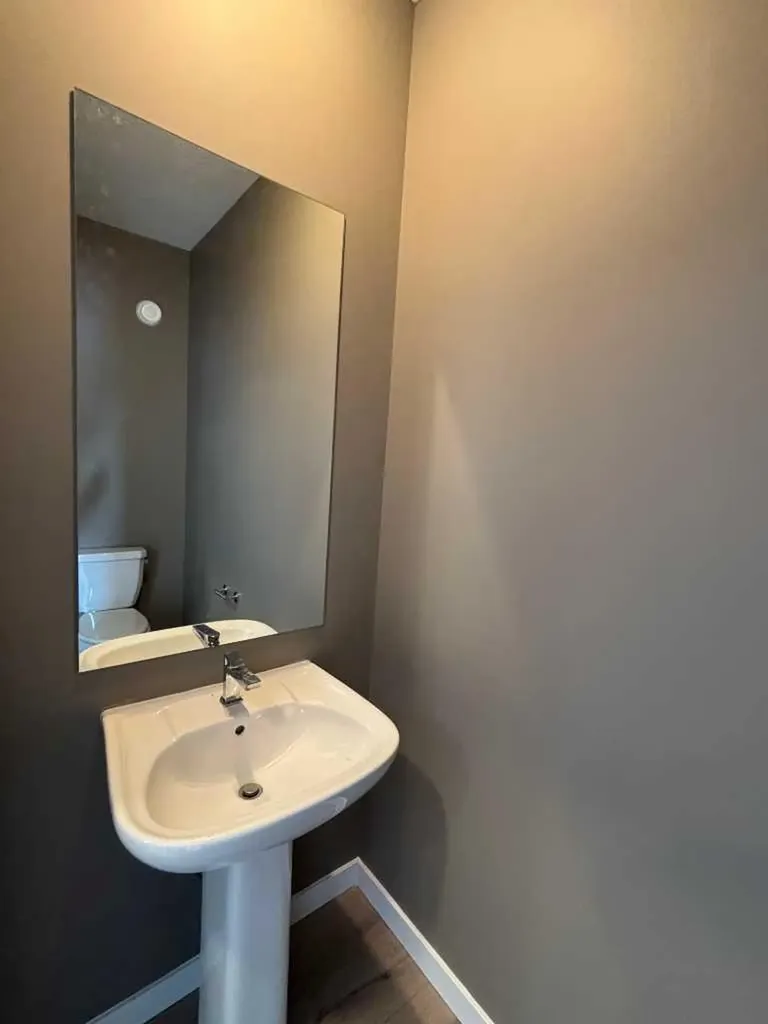 941 Reynolds Lane Airdrie AB T4B 5L7