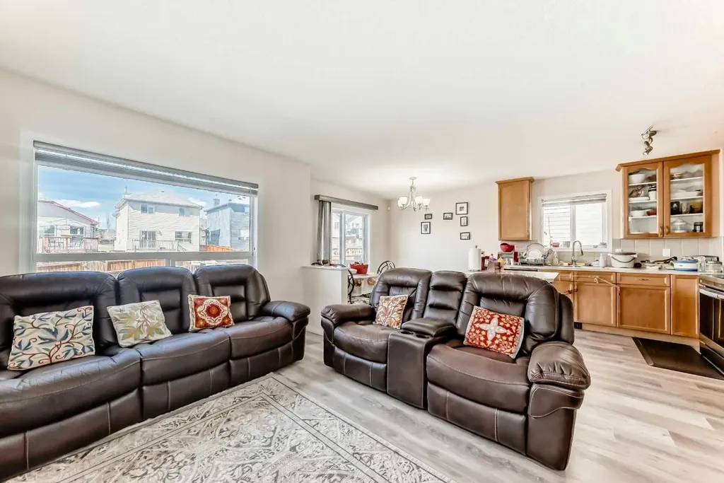 151 Covepark Green NE Calgary AB T3K 6L2