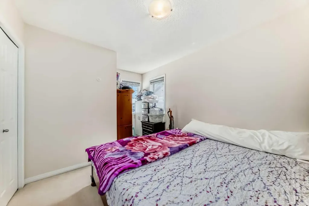 151 Covepark Green NE Calgary AB T3K 6L2