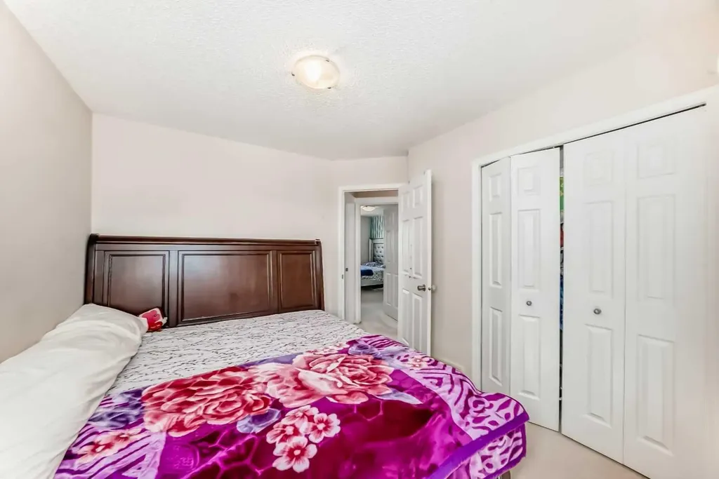 151 Covepark Green NE Calgary AB T3K 6L2