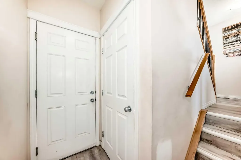 151 Covepark Green NE Calgary AB T3K 6L2