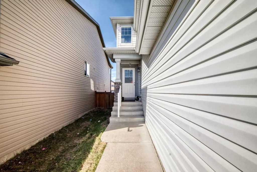151 Covepark Green NE Calgary AB T3K 6L2