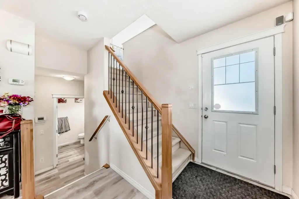 151 Covepark Green NE Calgary AB T3K 6L2
