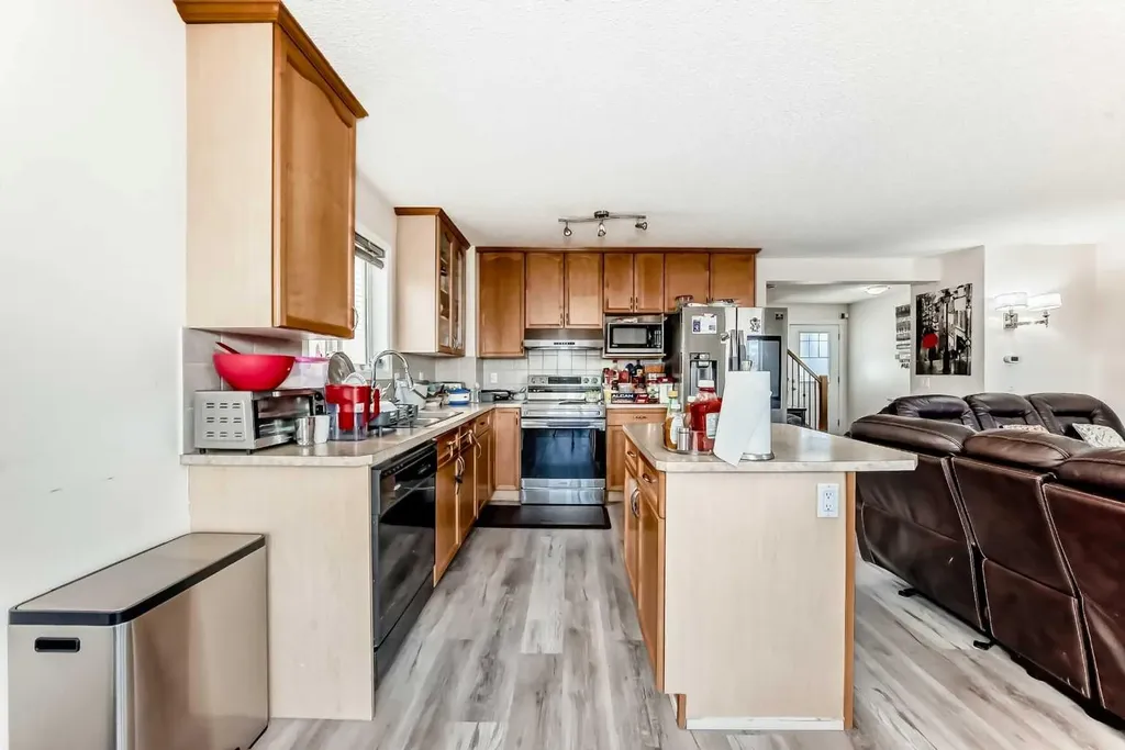151 Covepark Green NE Calgary AB T3K 6L2