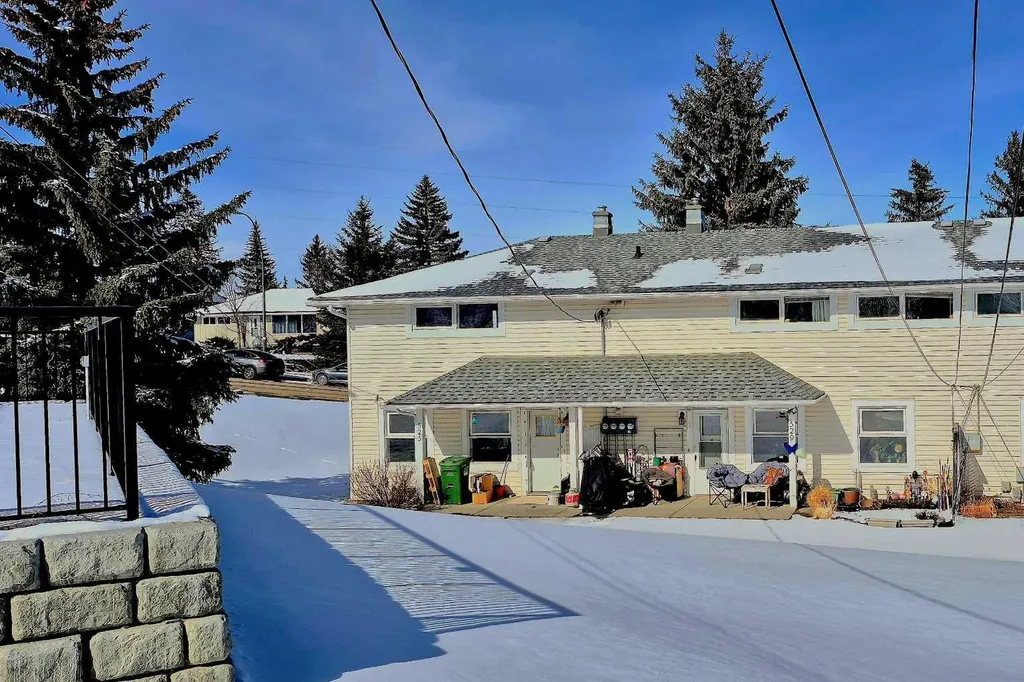 525 32 Avenue NE Calgary AB T2E 2H3