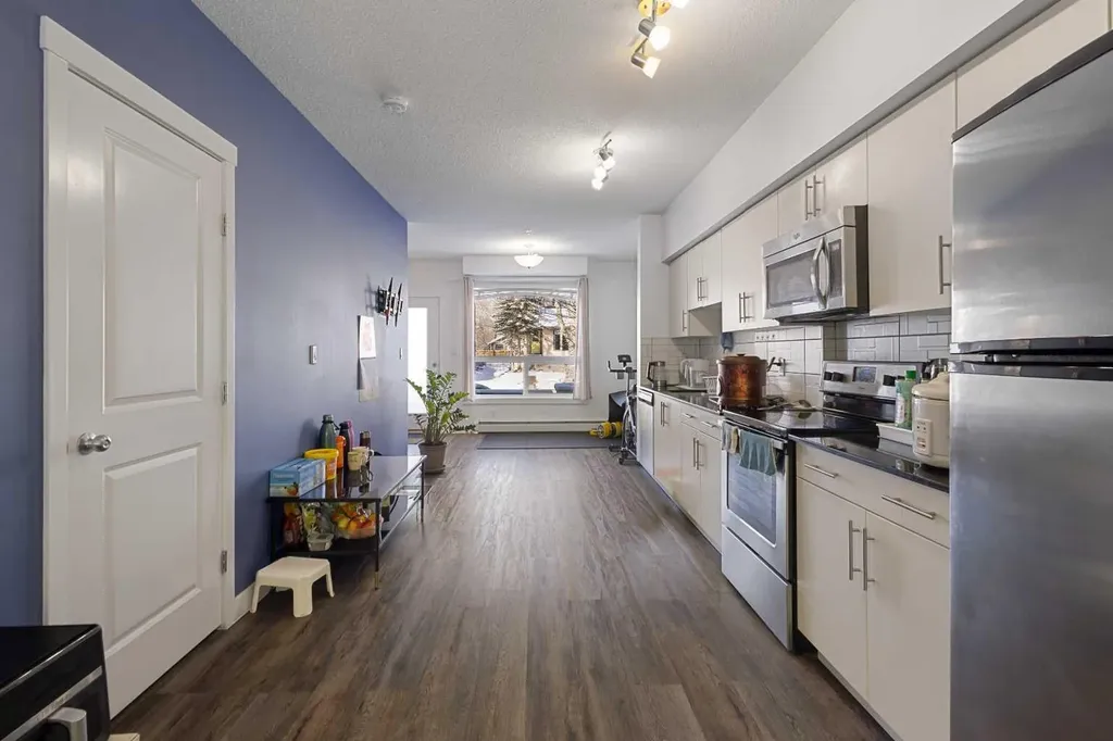 1740 9 Street NW Calgary AB T2M 4Z5