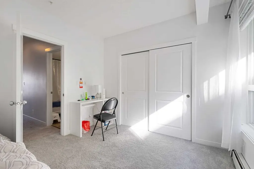 1740 9 Street NW Calgary AB T2M 4Z5