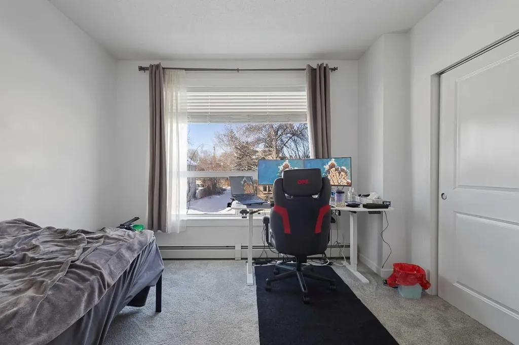 1740 9 Street NW Calgary AB T2M 4Z5