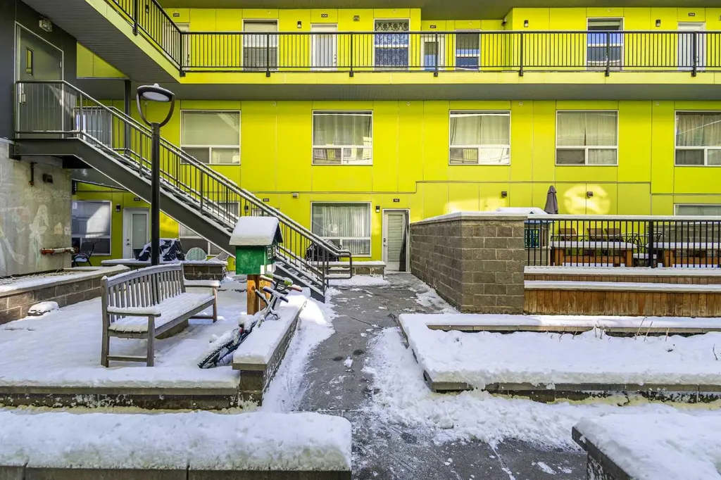 1740 9 Street NW Calgary AB T2M 4Z5