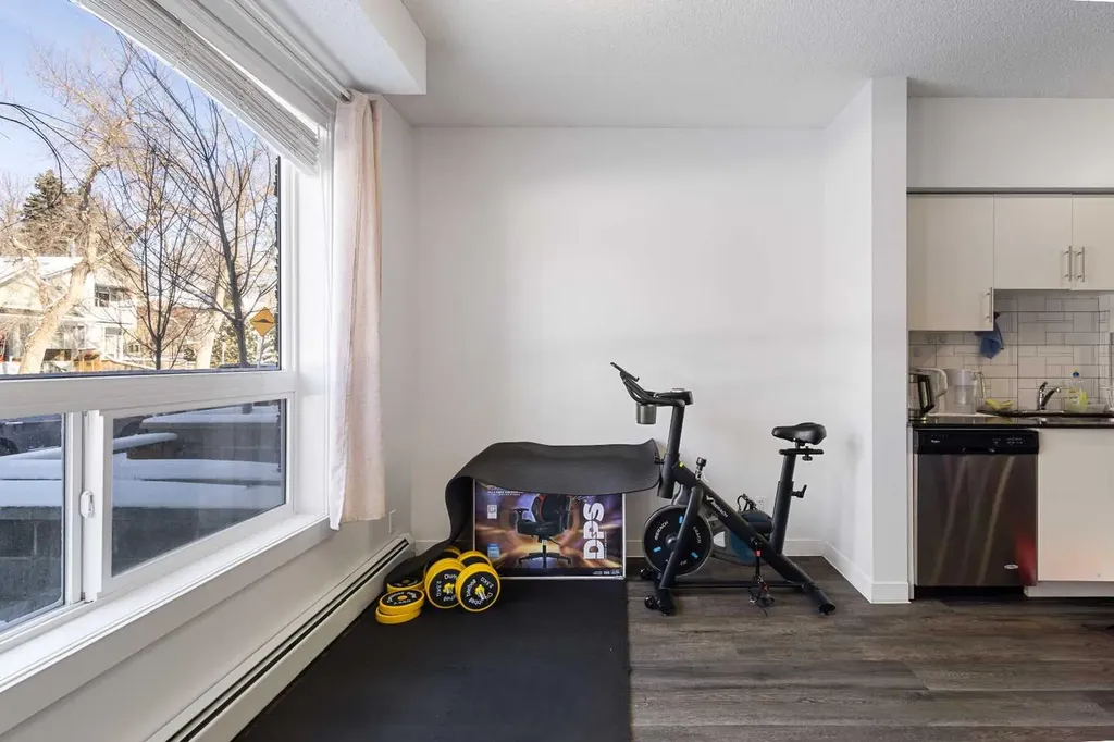 1740 9 Street NW Calgary AB T2M 4Z5