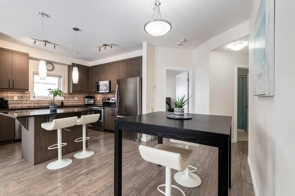 402 Marquis Lane SE Calgary AB T3M 2G7