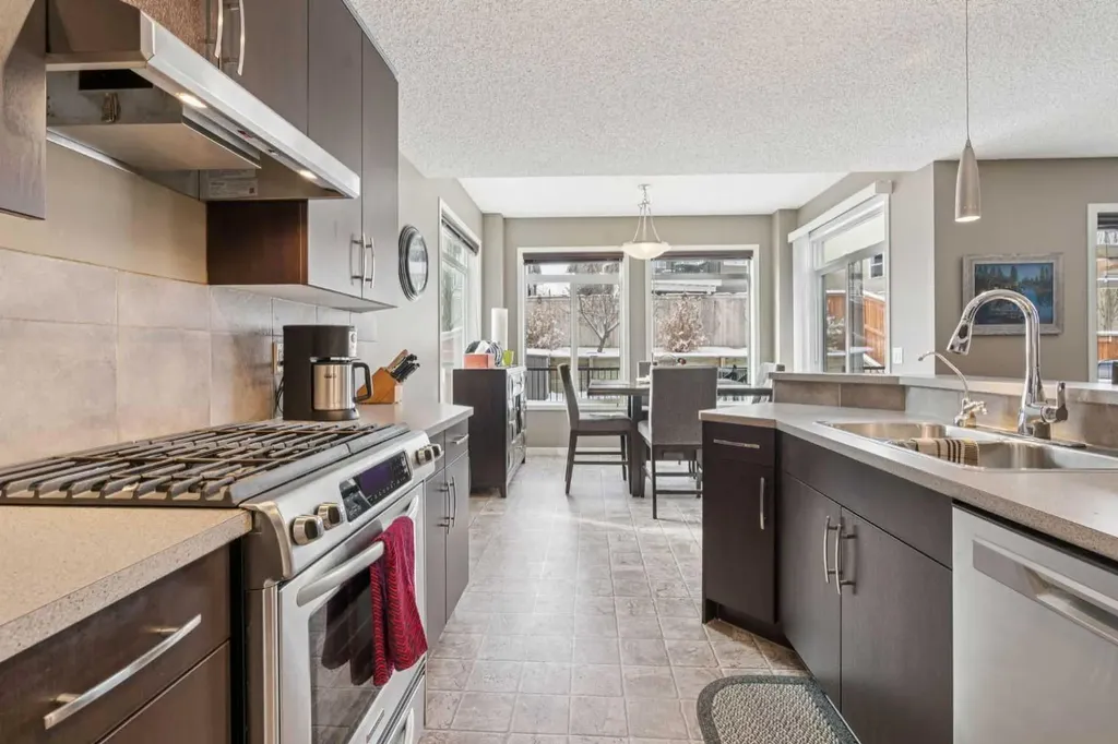 117 Silverado Saddle Heights SW Calgary AB T2X 0H9