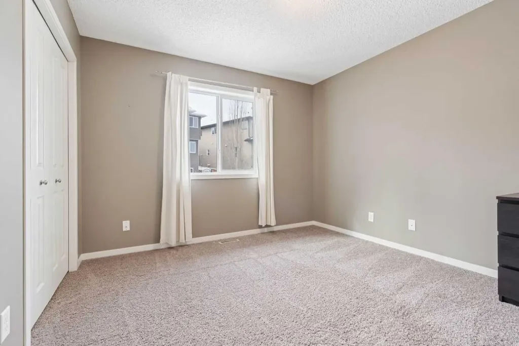 117 Silverado Saddle Heights SW Calgary AB T2X 0H9
