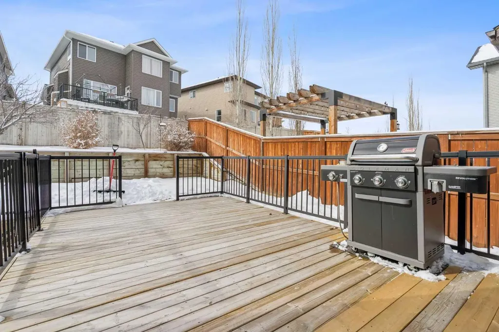 117 Silverado Saddle Heights SW Calgary AB T2X 0H9