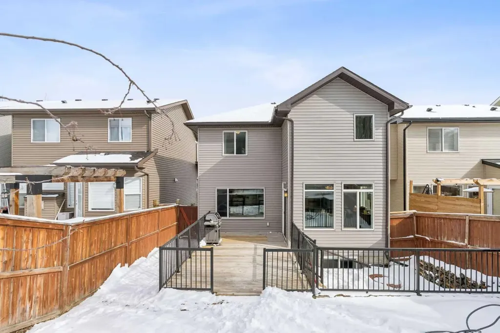 117 Silverado Saddle Heights SW Calgary AB T2X 0H9