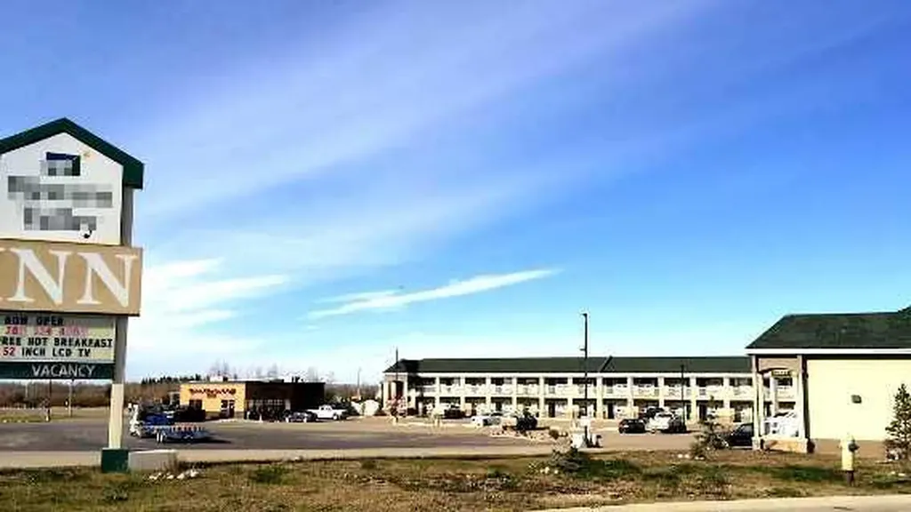 5402 Highway Street Valleyview AB T0H 3N0