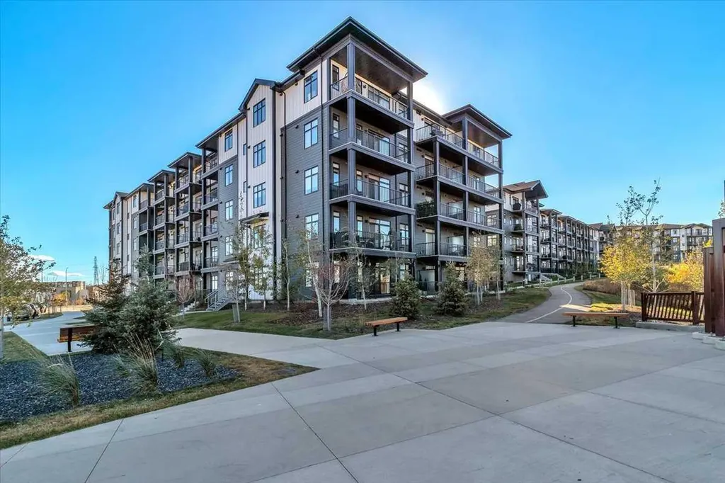 30 Sage Hill Walk NW Calgary AB T3R 2A9