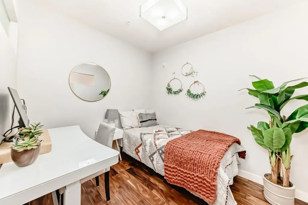 1029 15 Avenue SW Calgary AB T2R 0S5