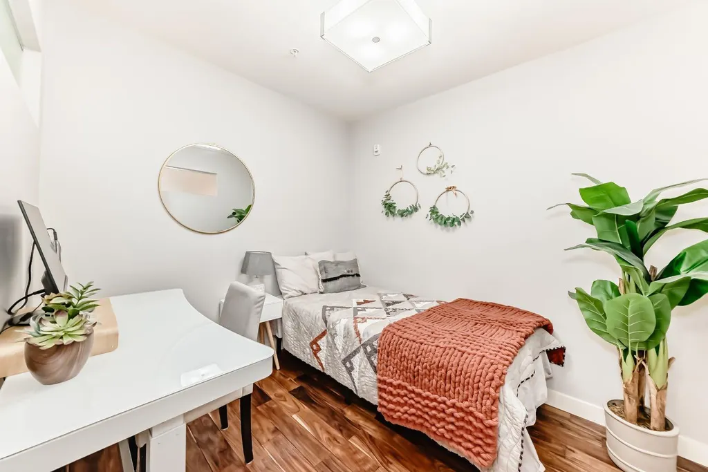 1029 15 Avenue SW Calgary AB T2R 0S5