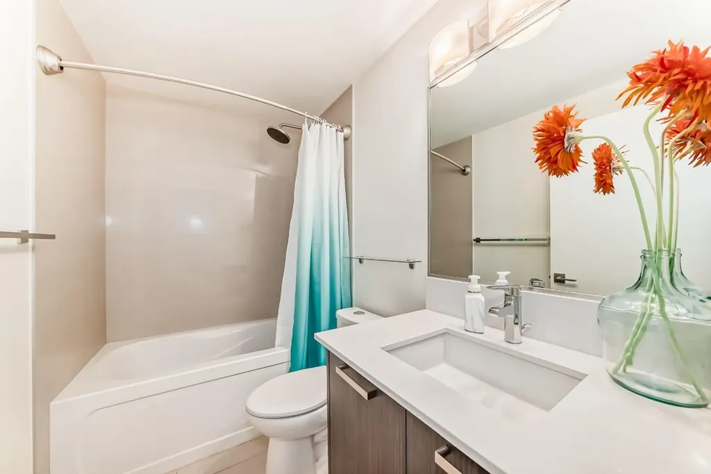 1029 15 Avenue SW Calgary AB T2R 0S5