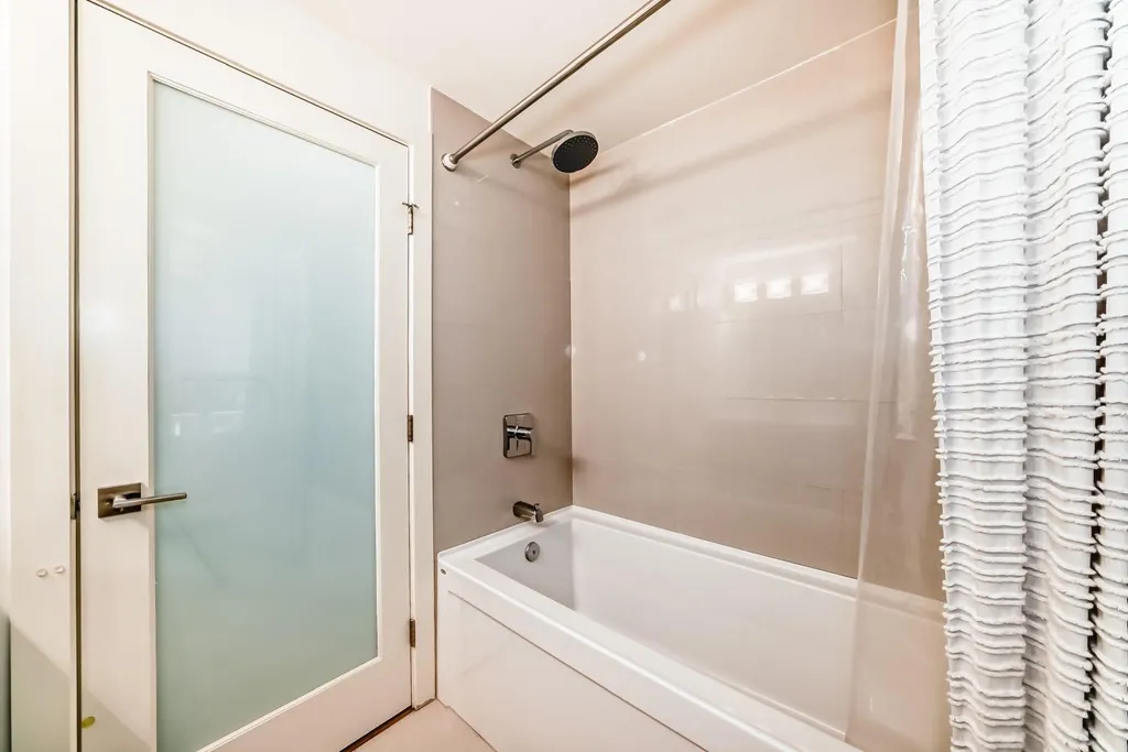1029 15 Avenue SW Calgary AB T2R 0S5