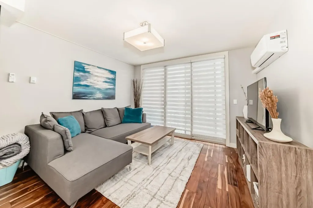1029 15 Avenue SW Calgary AB T2R 0S5