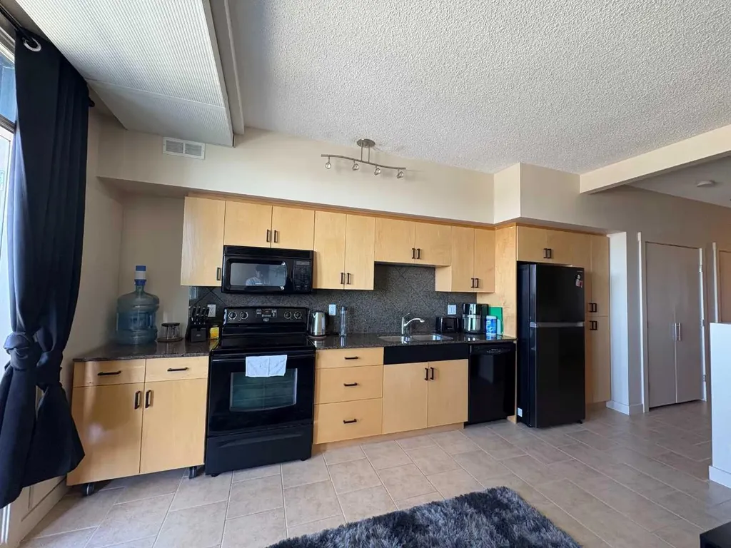 8880 Horton Road SW Calgary AB T2V 2W3