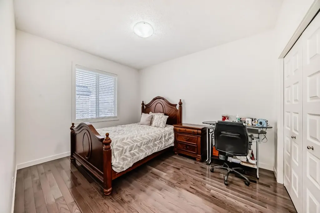 612 Montgomery Close SE High River AB T1V0B7