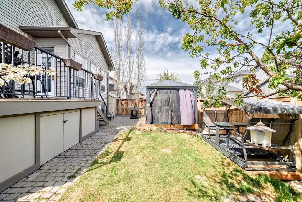 612 Montgomery Close SE High River AB T1V0B7