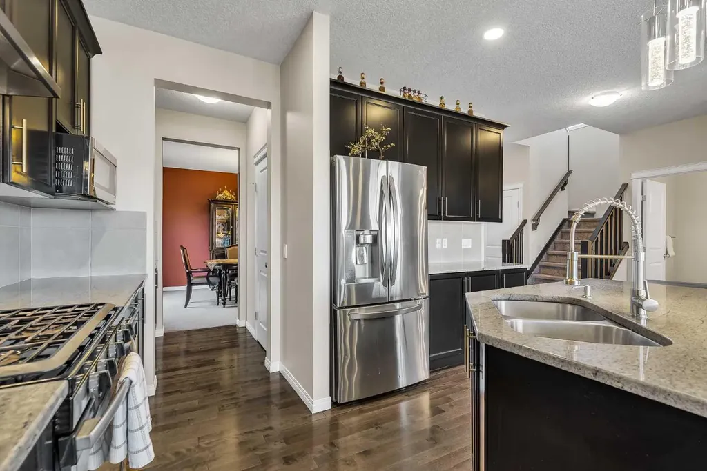 87 Panton Landing NW Calgary AB T3K 0W4