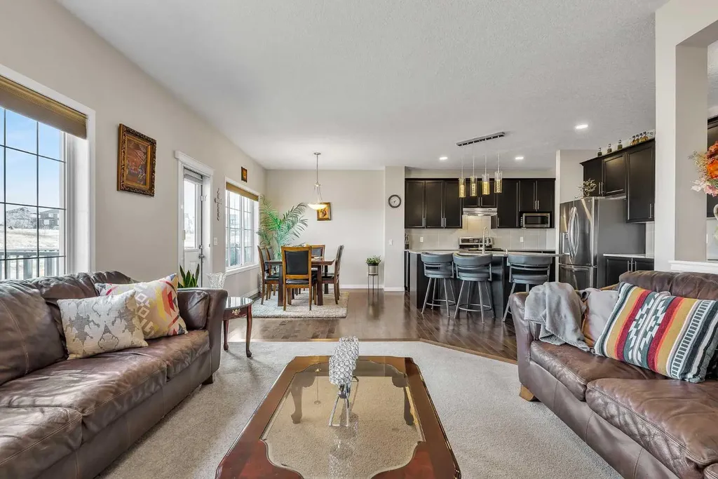87 Panton Landing NW Calgary AB T3K 0W4