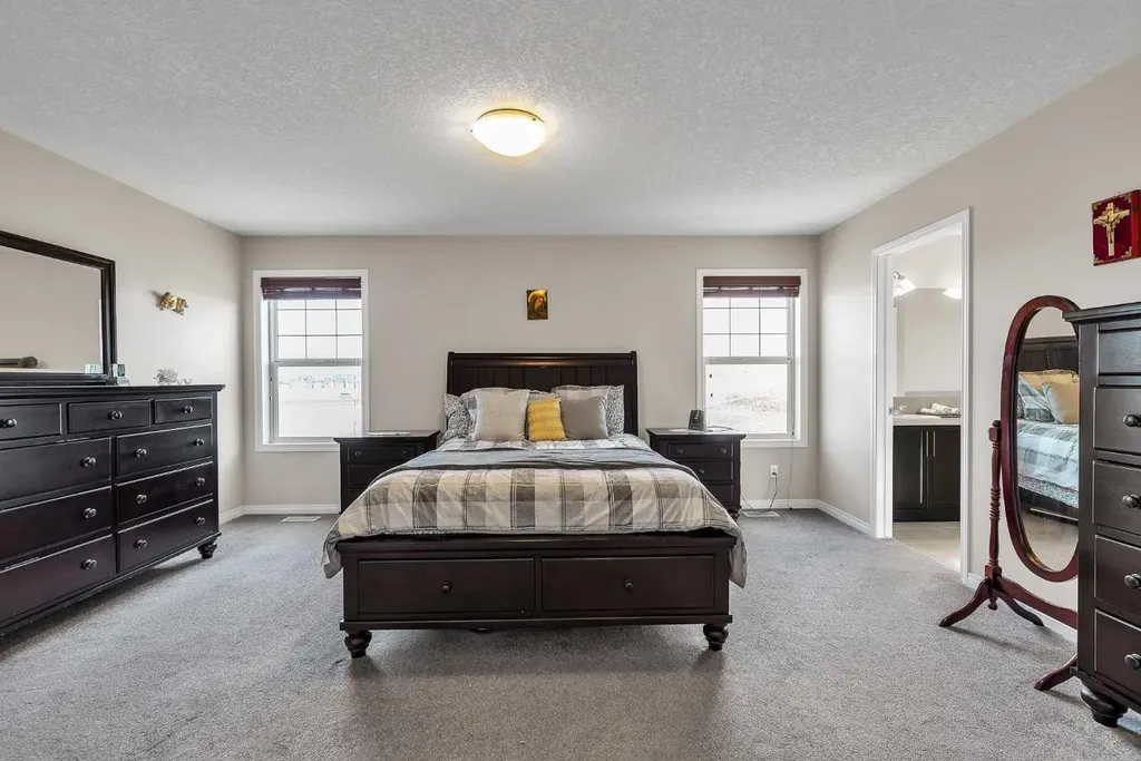 87 Panton Landing NW Calgary AB T3K 0W4