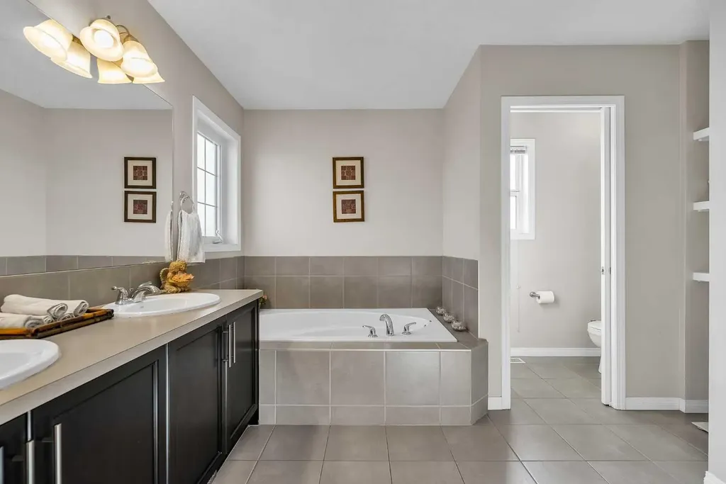 87 Panton Landing NW Calgary AB T3K 0W4