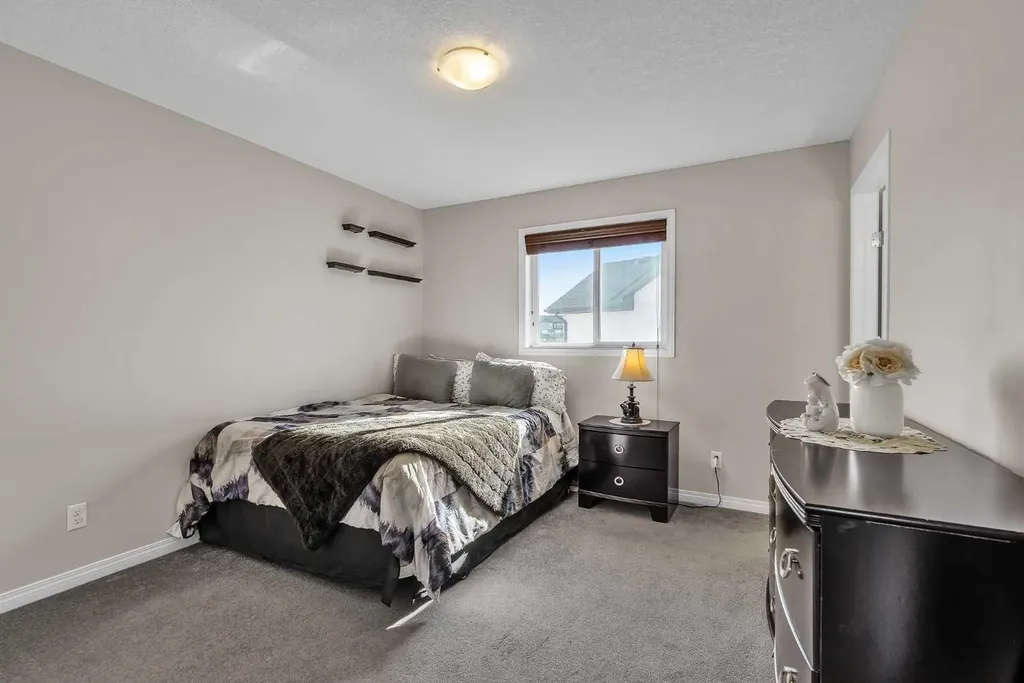 87 Panton Landing NW Calgary AB T3K 0W4