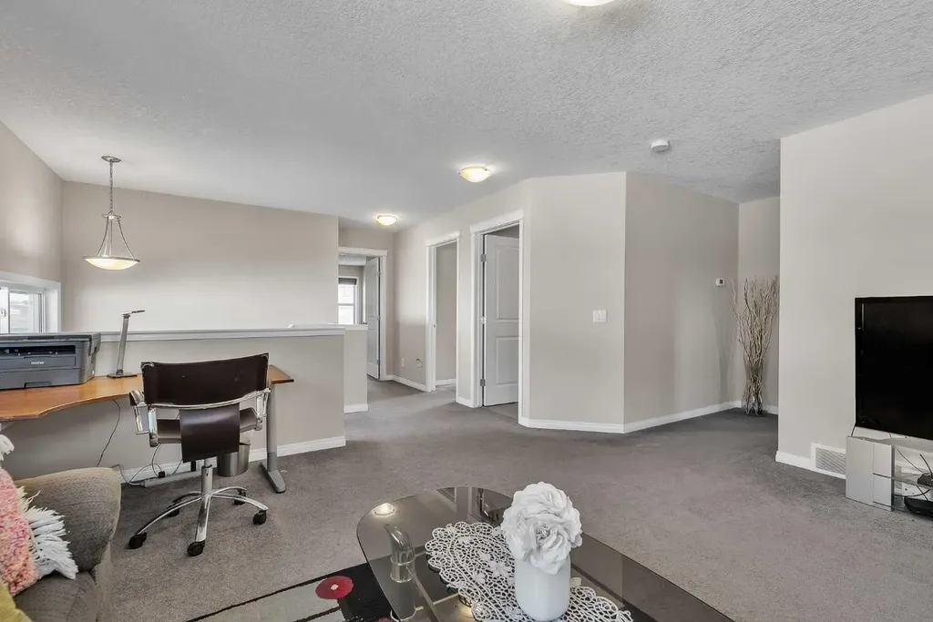 87 Panton Landing NW Calgary AB T3K 0W4