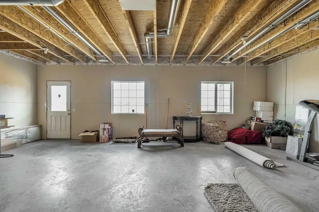 87 Panton Landing NW Calgary AB T3K 0W4