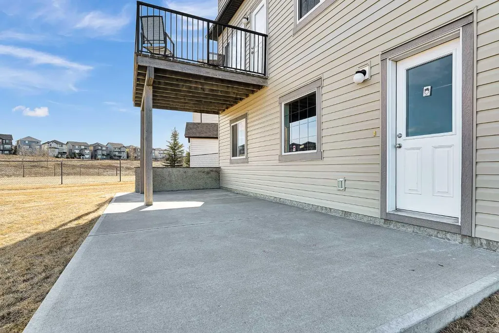 87 Panton Landing NW Calgary AB T3K 0W4