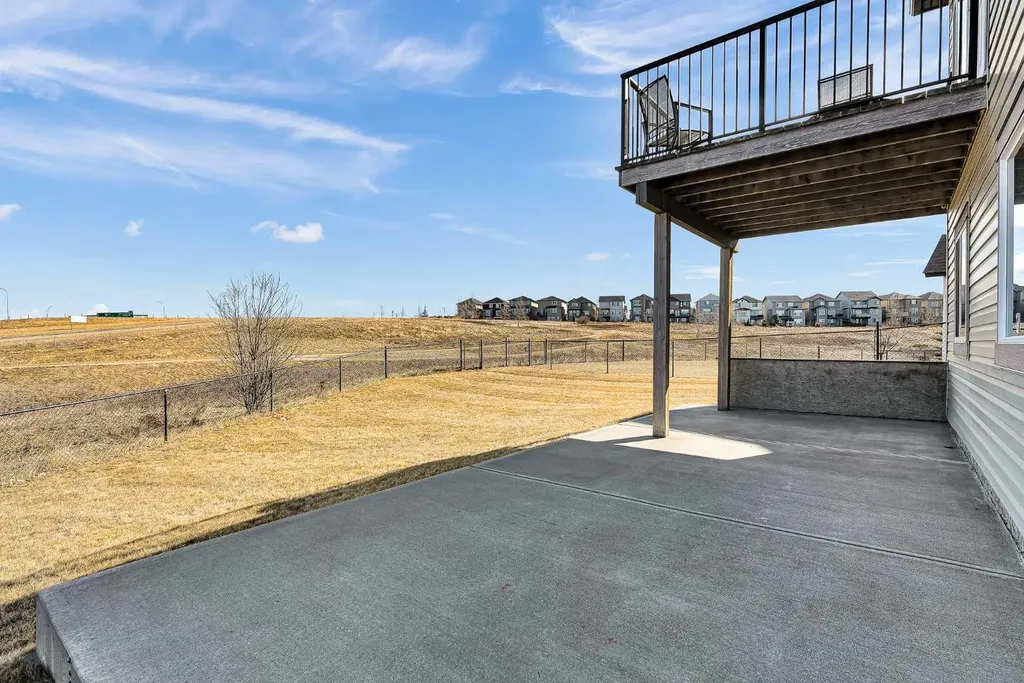 87 Panton Landing NW Calgary AB T3K 0W4